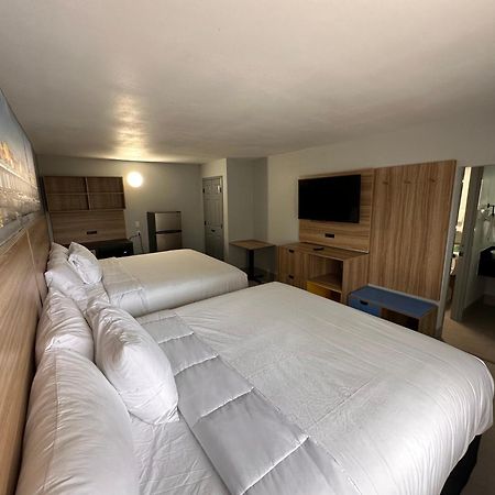 Scottish Inns & Suites Texas City Exteriör bild