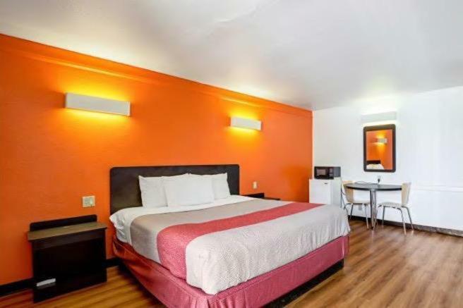 Scottish Inns & Suites Texas City Exteriör bild